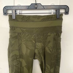 Athleta Floral Print Leggings